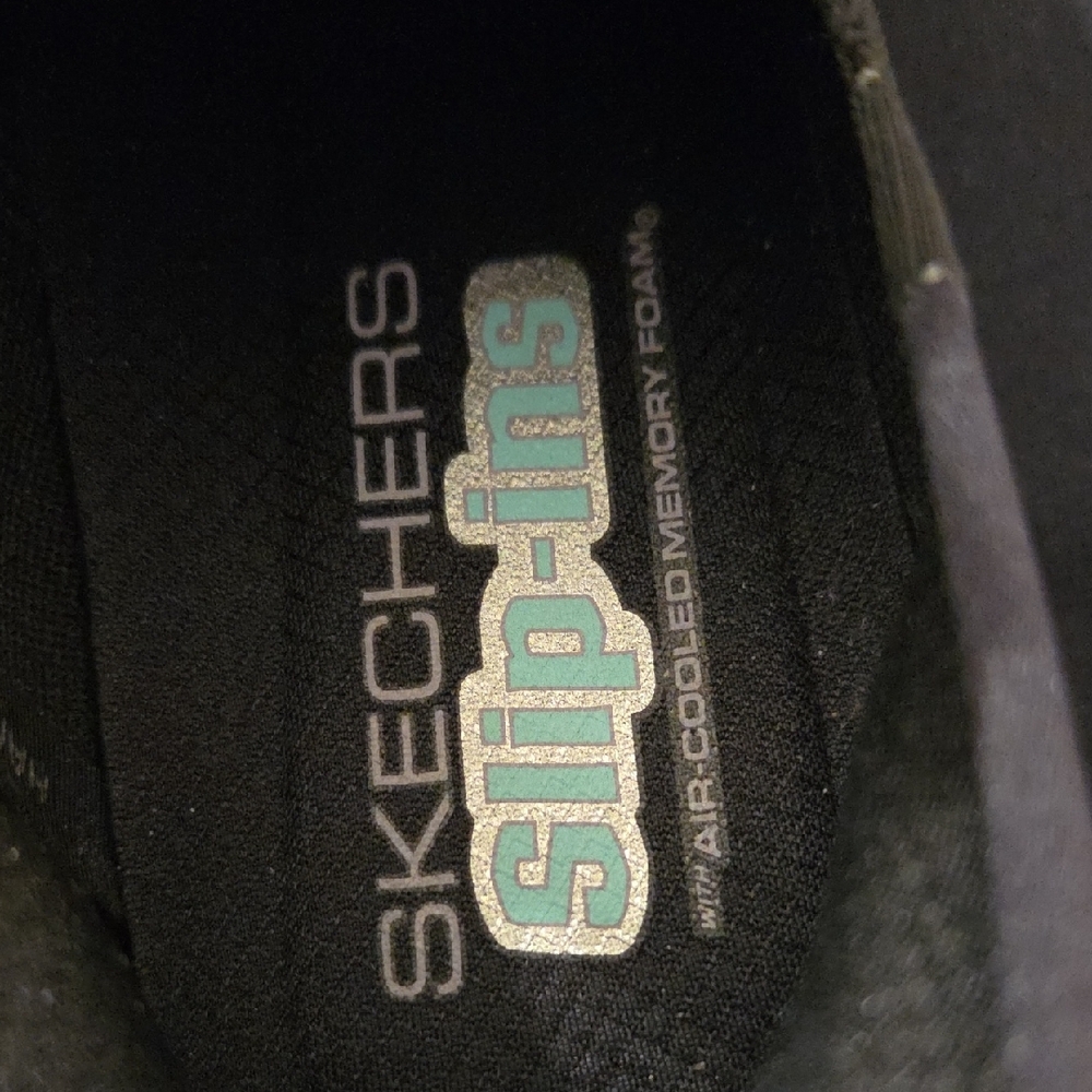 Black Skechers Handa Free.  Slip-On Women's Sneakers  Easy Slip On - Picture 6 of 6